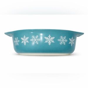 Vintage Pyrex Snowflake Turquoise 043 Oval Casserole 1.5 Qt MCM No Lid